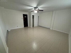 487 5th Ave in Cedarhurst, NY - Building Photo