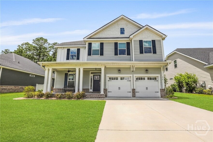 216 Wexford Dr in Richmond Hill, GA - Building Photo