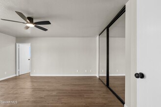 5039 W Ave K 14 in Lancaster, CA - Building Photo - Building Photo