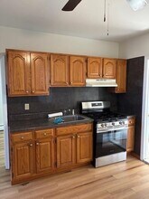 48 E 19th St in Bayonne, NJ - Building Photo - Building Photo