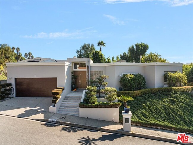 property at 1708 Clear View Dr