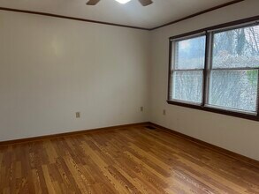 812 E Maple St in Johnson City, TN - Foto de edificio - Building Photo