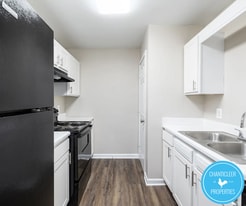 1041 W Barton St in Greensboro, NC - Building Photo