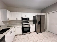 3662 San Simeon Cir in Weston, FL - Building Photo - Building Photo