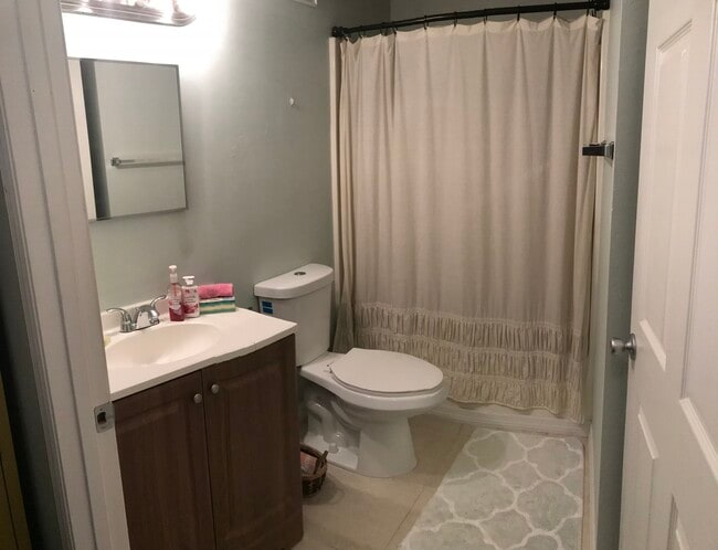 583 7th Pl, Unit 583 in Vero Beach, FL - Building Photo - Building Photo