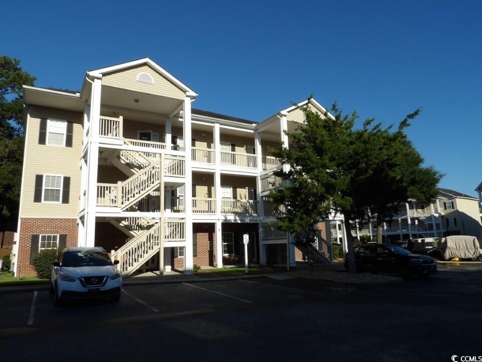 1058 Sea Mountain Hwy in North Myrtle Beach, SC - Building Photo