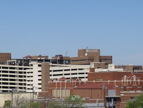928 Travis Ave, Unit 202 in Fort Worth, TX - Foto de edificio - Building Photo