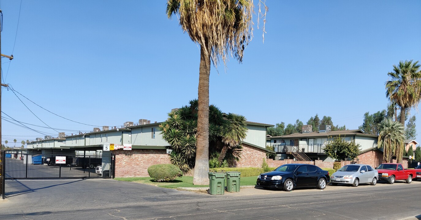 Garden Living Homes in Los Banos, CA - Foto de edificio