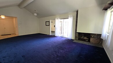 1616 Sunny Heights Dr in Los Angeles, CA - Building Photo - Building Photo