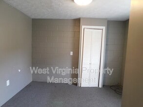 701 1st Ave in Montgomery, WV - Building Photo - Building Photo