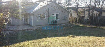 2343 E Pentagon Pkwy in Dallas, TX - Building Photo - Building Photo