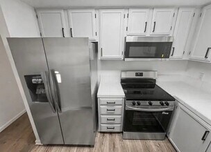 1424 Market St in Oakland, CA - Building Photo - Building Photo