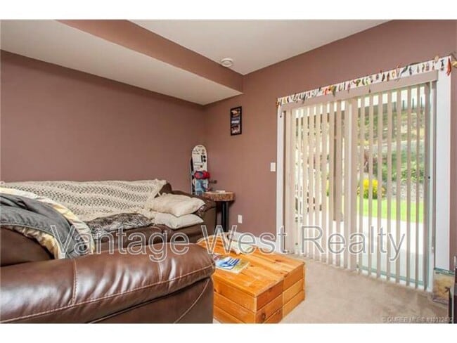 3083 Lakeview Cove Rd in West Kelowna, BC - Building Photo - Building Photo