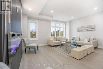 2950 Elgin Mills Rd E in Markham, ON - Building Photo - Building Photo