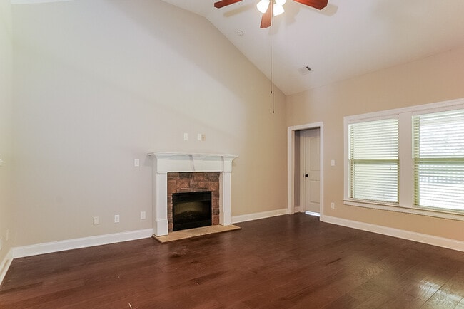 828 Erika Ln in Grovetown, GA - Building Photo - Building Photo