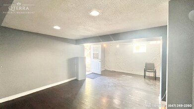 3207 Maderna Rd in Burlington, ON - Building Photo - Building Photo