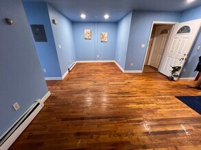 727 Newark Ave in Jersey City, NJ - Building Photo - Building Photo