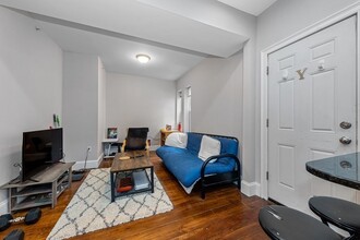 16 Sewall St, Unit 3 in Boston, MA - Building Photo - Building Photo