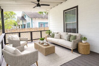 5108 Clay St in Houston, TX - Building Photo - Building Photo