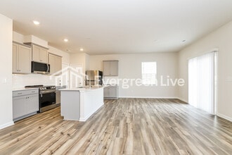 5519 Hydrangea St in Winston-Salem, NC - Building Photo - Building Photo