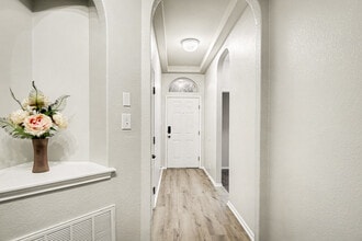 6422 Oldham Cove in San Antonio, TX - Building Photo - Building Photo