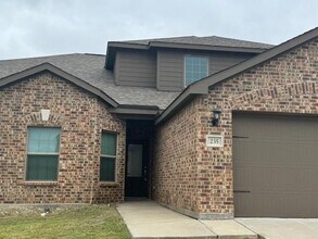 235 Enchanted Way in Princeton, TX - Building Photo - Building Photo