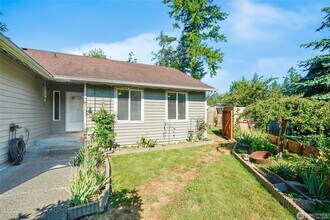 16107 Goldbar Blvd in Gold Bar, WA - Building Photo - Building Photo