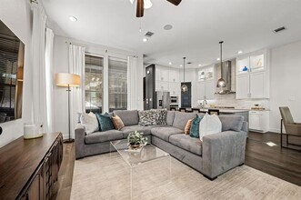5495 Ashby Grove St in Dallas, TX - Building Photo - Building Photo