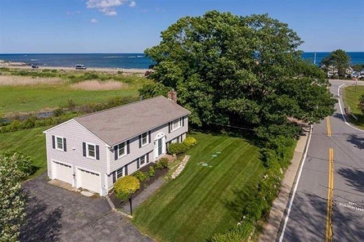 70 Causeway Rd in Rye, NH - Building Photo