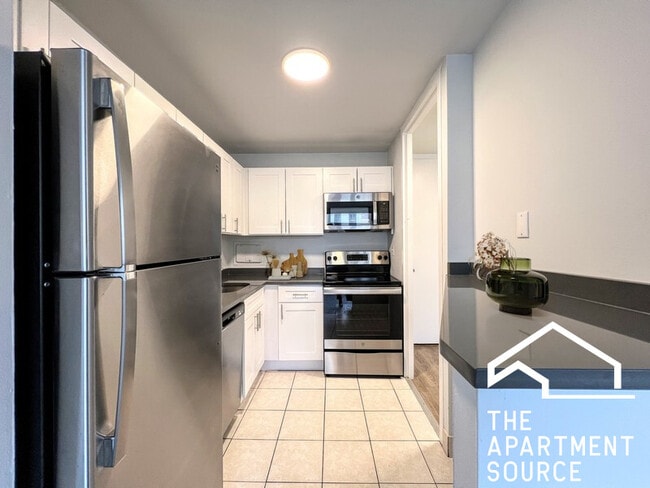 property at 1340 N Dearborn St