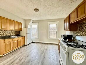 10 Salem St, Unit 1 in New Haven, CT - Foto de edificio - Building Photo