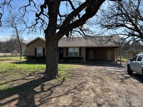 3750 Burleson Retta Rd in Burleson, TX - Building Photo - Building Photo