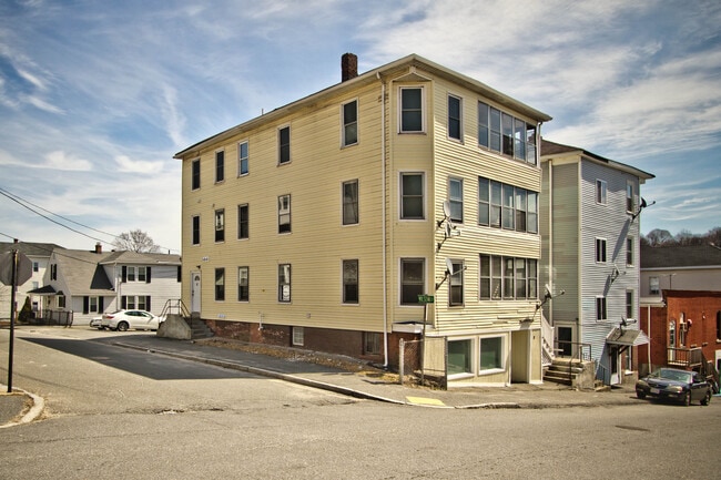 8 Seward Street, Unit 3rd Floor, Unit 3rd Floor