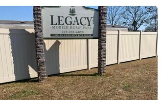 151 Tommy Stubbs Rd in Mt Olive, MS - Building Photo