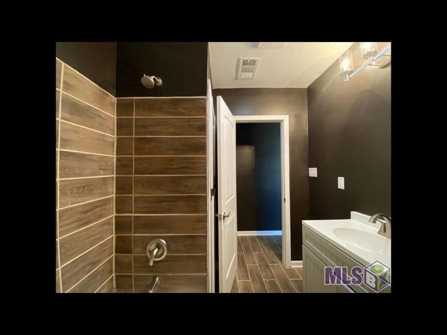 1553 Swan Ave in Baton Rouge, LA - Building Photo - Building Photo