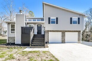 3833 Chimney Mill Trail in Ellenwood, GA - Building Photo