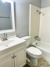 11609 Chimney Rock Rd in Houston, TX - Building Photo - Building Photo