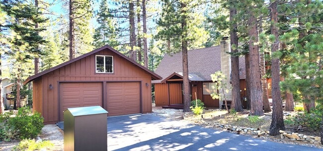 573 Seneca Dr in South Lake Tahoe, CA - Building Photo - Building Photo