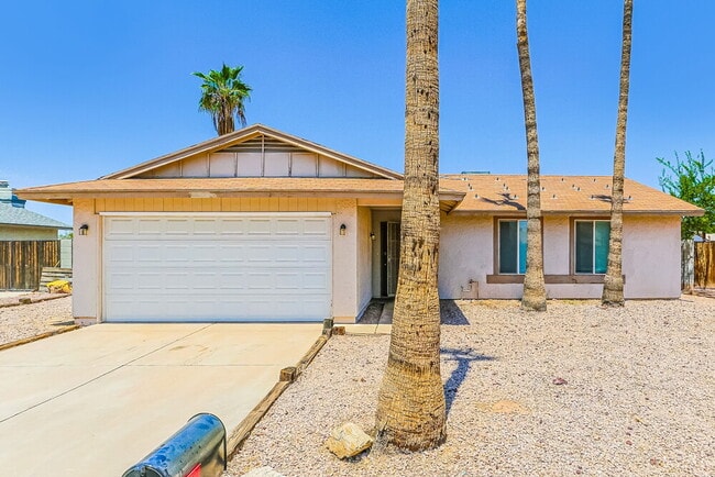 property at 736 W El Prado Rd