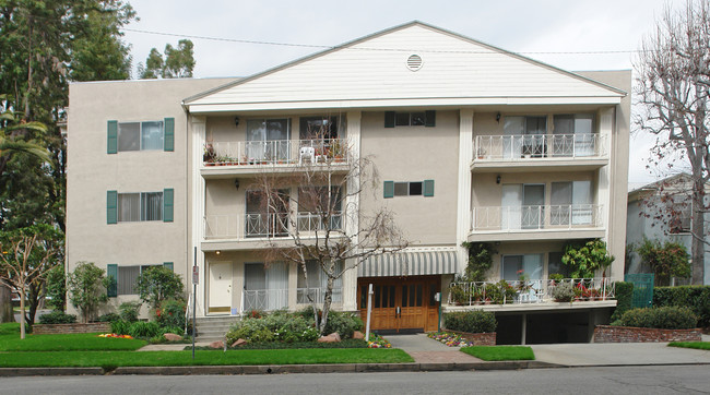 The Pinewood in South Pasadena, CA - Foto de edificio - Building Photo