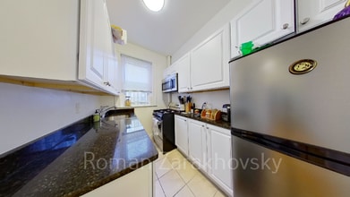 10 Orkney Rd, Unit 36 in Boston, MA - Foto de edificio - Building Photo