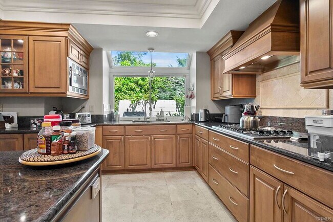 26 Tahoe in Irvine, CA - Building Photo - Building Photo