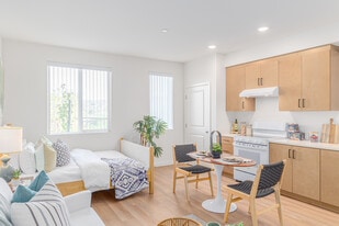 La Sabila in Vista, CA - Building Photo