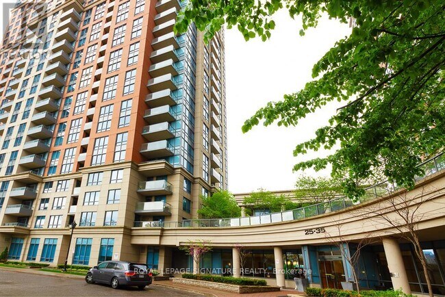 25 Viking Ln in Toronto, ON - Building Photo - Building Photo