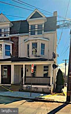 property at 1100 Green St