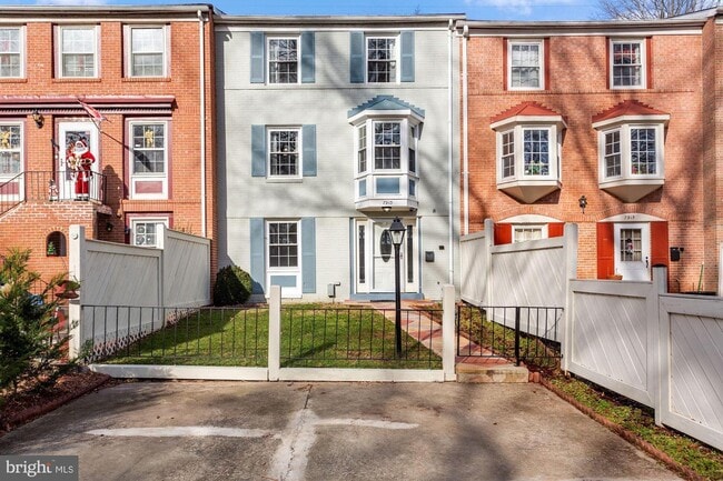 property at 7913 Central Park Cir