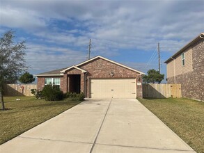 925 Texas Timbers Dr in Katy, TX - Building Photo - Building Photo