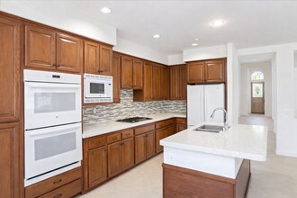 2311 Orchard View Ln in Escondido, CA - Building Photo - Building Photo