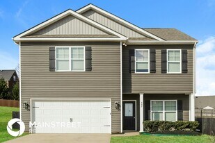 557 Smoky Valley Ln in Seymour, TN - Building Photo