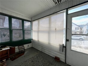 49 Spruce St in Oneonta, NY - Building Photo - Building Photo